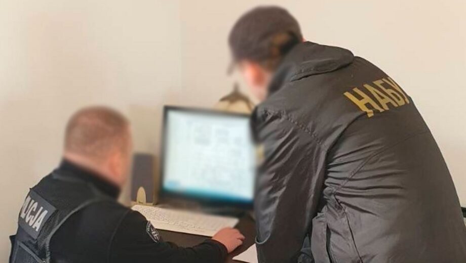 Закупка оружия по завышенным ценам: в Украине и Польше прошли обыски