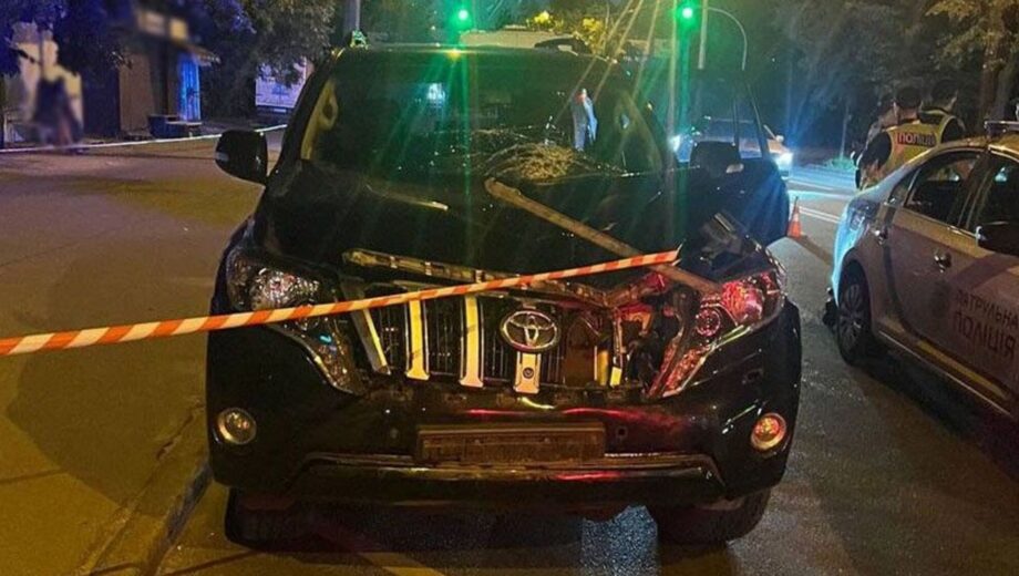 Водій позашляховика у Києві збив на смерть пішохода, тікаючи від патрульних