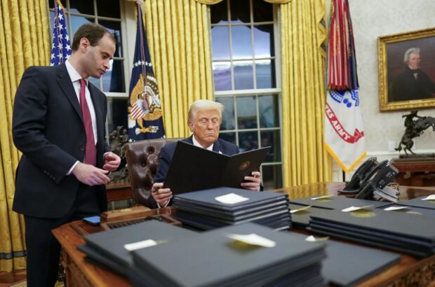 Головні укази Трампа: заходи проти мігрантів: кордон, депортації та громадянство