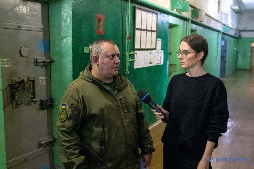 Легкие деньги и сломанная жизнь: журналисты пообщались с завербованными рф подростками в ''зеленой комнате'' столичного СИЗО