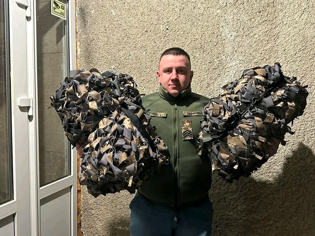 Львовская ячейка также занимается плетением маскировочных сеток.