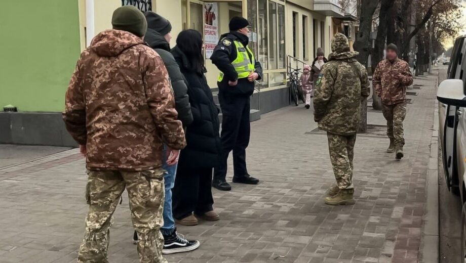 ТЦК не суд и адвокаты там не предусмотрены – Истомин