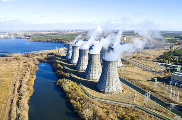 Українські АЕС скоротили виробництво електроенергії через удари росії по енергетиці