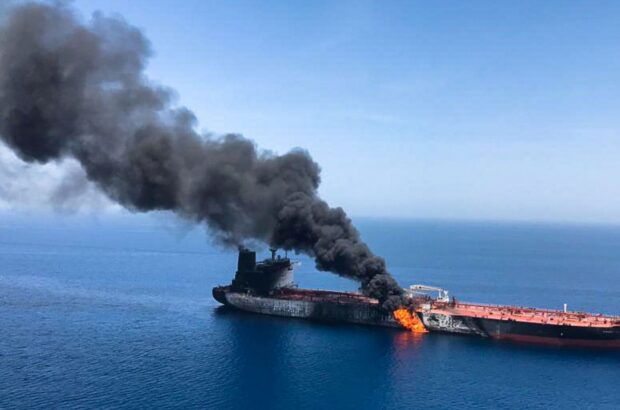 В Ормузском проливе столкнулись два нефтяных танкера, один из которых принадлежит к »теневому флоту» россии