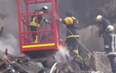 У Сумах під завалами будинку знайшли тіло людини