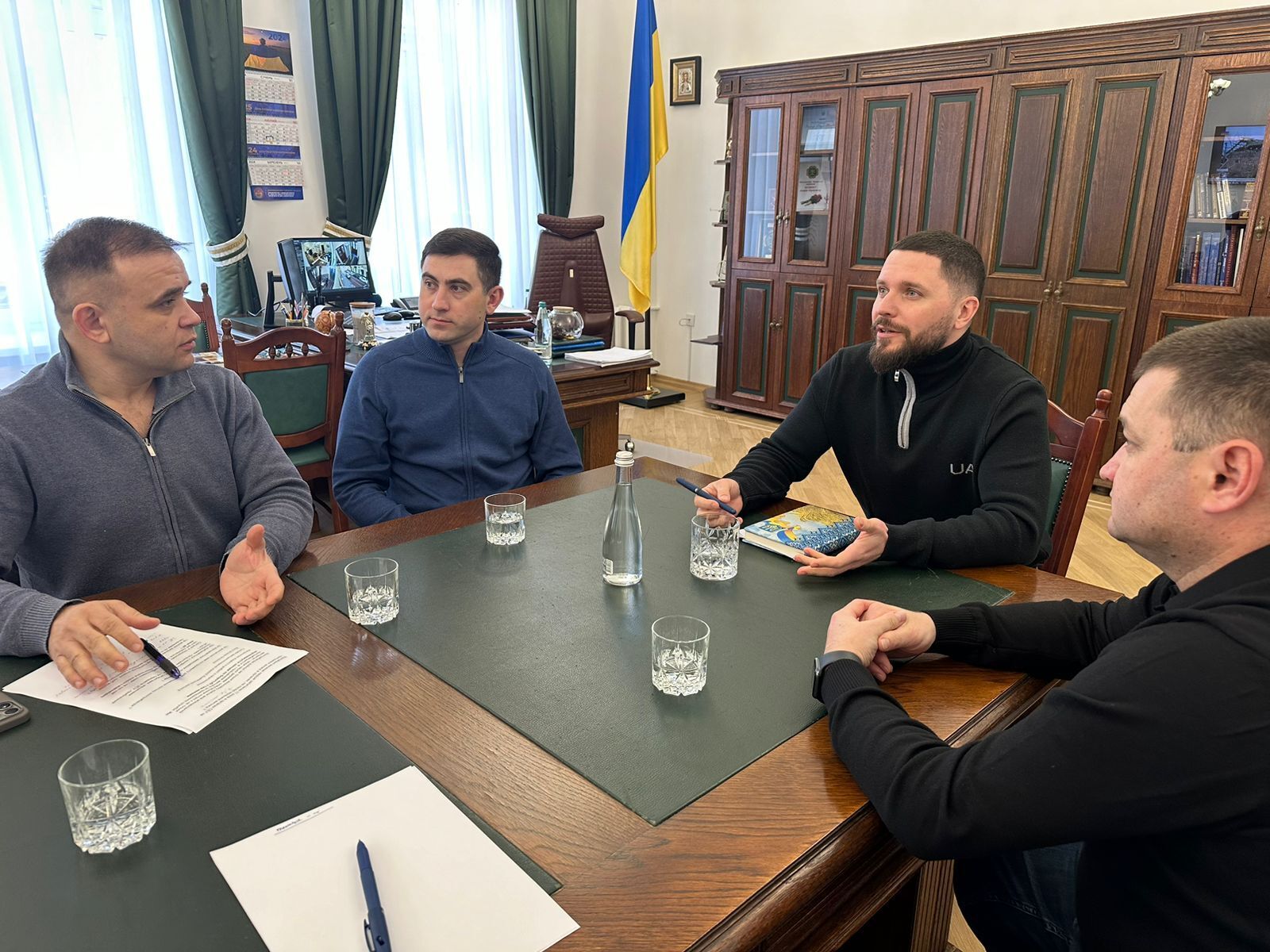 Львівські активісти зустрілись з керівництвом обласної митниці