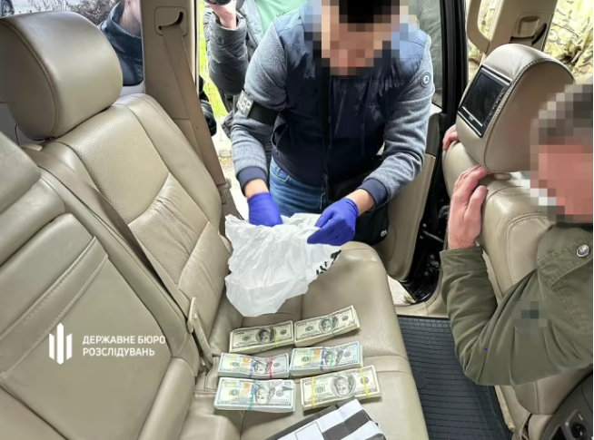 Хабар на суму у $150 000
