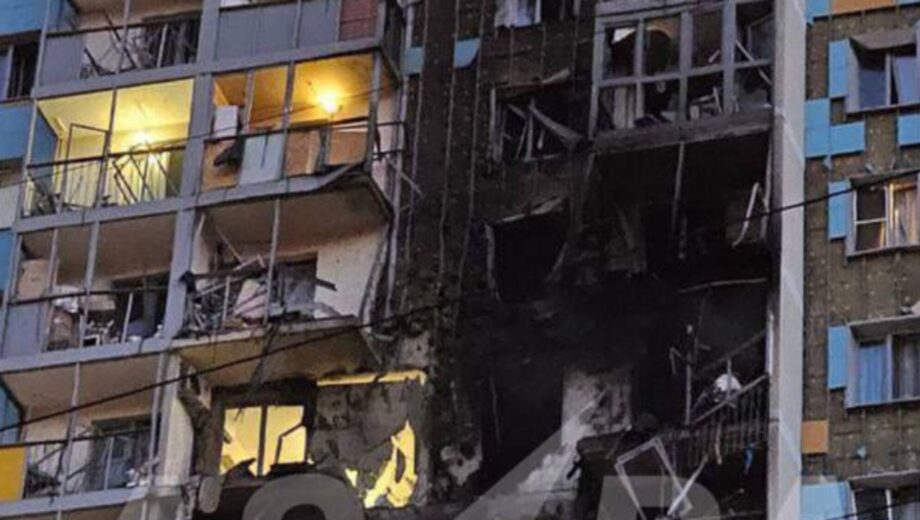 Массовая атака БПЛА в Московской области: пострадали жилые дома и аэропорт