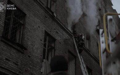 Журналистку с ребенком пытались выгнать из укрытия во время тревоги
