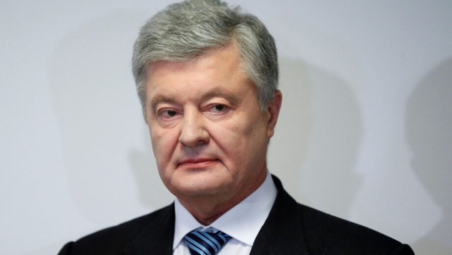 Порошенко представил новый шоколад для военных