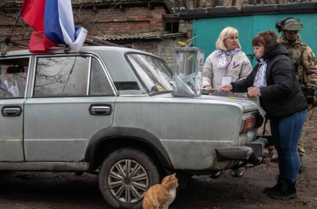 СБУ звинуватила колаборантку у співпраці з окупантами під час ”виборів” на Луганщині