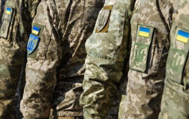 Чи може чоловік у декреті отримати відстрочку від мобілізації: що кажуть юристи