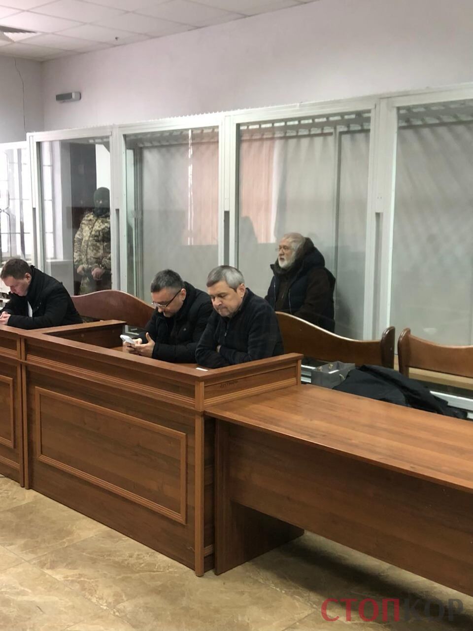Коломойский заявил о предвзятости суда и требует повторной экспертизы