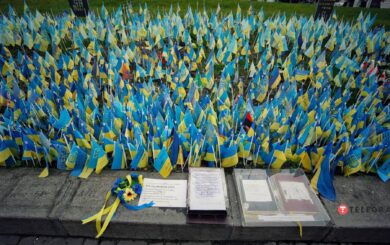 У Києві вандал намагався спалити прапорці полеглим воїнам на Майдане Незалежности