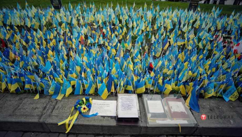 У Києві вандал намагався спалити прапорці полеглим воїнам на Майдане Незалежности