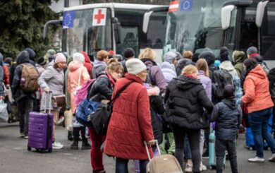 Через обстріли на Куп’янську оголошено примусову евакуацію цивільних