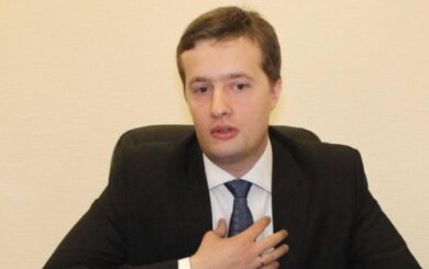 Арешт майна Порошенка-молодшого: штраф за ухилення від армії та ігнорування закону