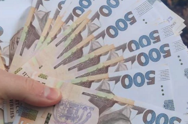 Предприниматель хотел нажиться на поставке некачественной формы для пограничников