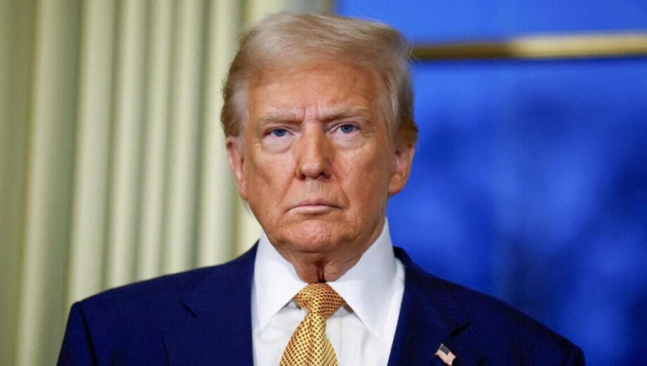 Не оправдал надежд: рейтинг Трампа среди украинцев рекордно упал