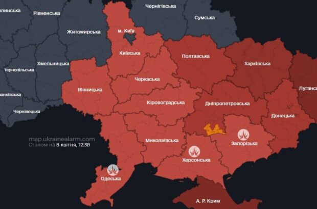 В Україні оголошена масштабна тривога: в Херсоні, Одесі та Запоріжжі пролунали вибухи