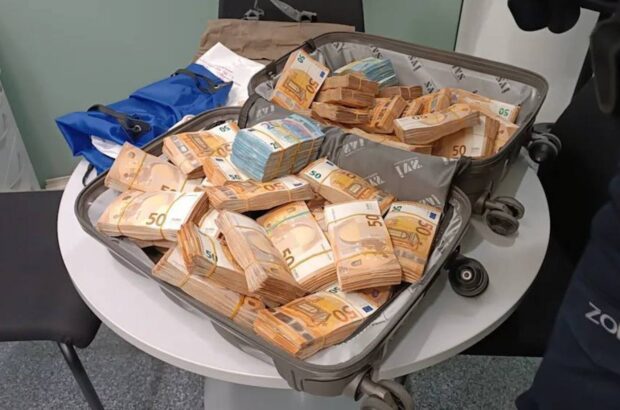 У Мюнхені в українського пенсіонера відібрали €455 тис