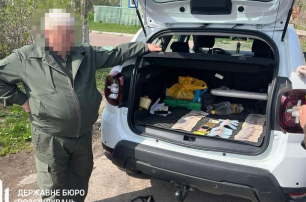 На Житомирщині ДБР затримало керівника прородного заповідника за нелегальний збут деревини
