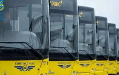 На лівому березі Києва зупинили електротранспорт: замість нього курсують автобуси