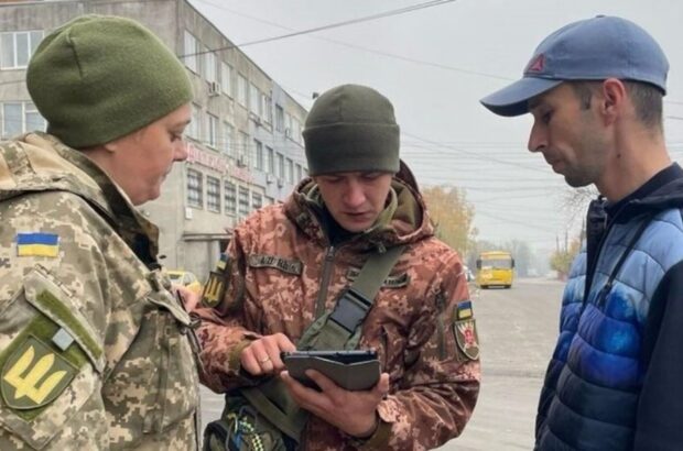 Можно ли забронировать работника после вручения повестки
