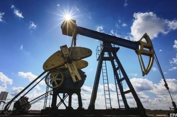 Экспорт нефти из России в мае сократился: доходы из-за санкций упали на сотни миллионов долларов
