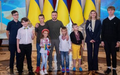 Президент Зеленский сохраняет уровень доверия 52%, — КМИС
