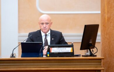 Геннадию Труханову сообщили о подозрении: обыски и уголовное производство