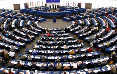 Депутаты Европарламента отправляются в Москву на 9 мая