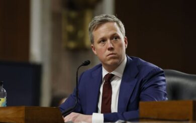 Министра армии США отстранили от участия в переговорах по войне в Украине – The Telegraph