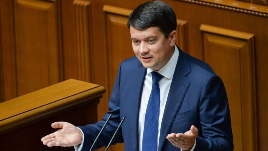 Гетманцев публично »уколол» Разумкова: 8,4 млн грн, »хомячьи щечки» и старые скандалы снова на поверхности