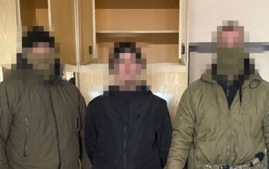 Поліція та СБУ знешкодили угруповання, яке щомісяця продавало заборонених речовинна пів мільйона доларів