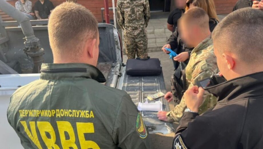 Взятка пограничнику: мужчина хотел вывезти друга за границу