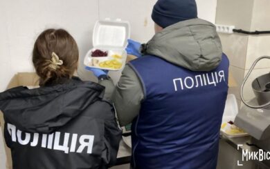 Опасное меню для школьников: в Николаеве руководителей подозревают в растрате и несоблюдении санитарных норм