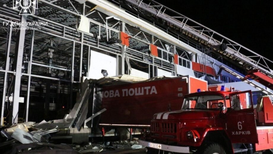 ”Пробиті” посилки після атаки на термінал ”Нової пошти” стали символом удару на Харківщині