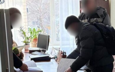 Не уклоняющийся, а »преподаватель»: в Киеве директор академии устраивал на фейковые должности во избежание призыва