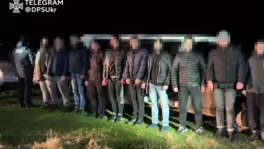 Десятеро ухилянтів ”найняли” пором до Молдови, але так і не змогли втекти