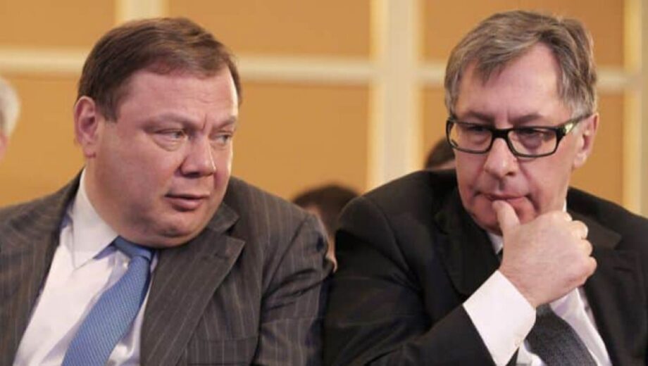 Российские олигархи Фридман и Авен продали акции »Альфа-Банка», чтобы избавиться от санкций, — FT