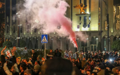 Поліція Грузії затримала 14 осіб на мітингу проти закону про іноземних агентів у Тбілісі
