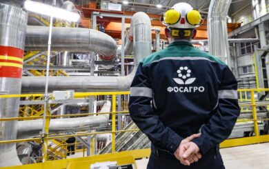 Огонь на химгиганте: в россии загорелся завод, связанный с производством взрывчатки