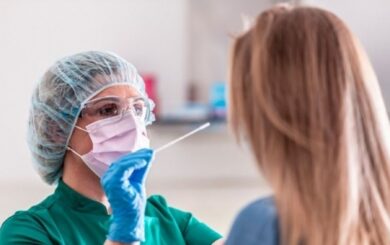 В Україні за тиждень різко зросли випадки COVID-19 – що варто знати