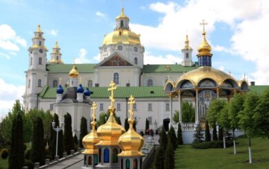 Комиссия Минкульта выявила серьезные нарушения в Свято-Успенской Почаевской лавре: детали