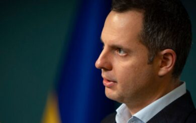 Корупційні схеми ”Укрнафти” під прицілом: НАБУ розслідує передачу потоків Шурмою Камишіну