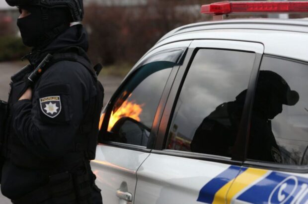 Вибух авто у Подільському районі: поліція з’ясовує обставини
