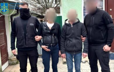 На Хмельниччині агенти ФСБ збирали дані про посадовців і готували вибухівку для теракту