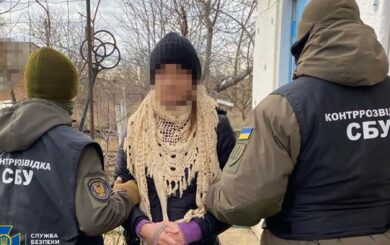 Стежила за морпіхами: на Миколаївщині затримали російську інформаторку