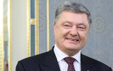 Медіа розкрили, як Порошенко заробляє кошти на благодійність